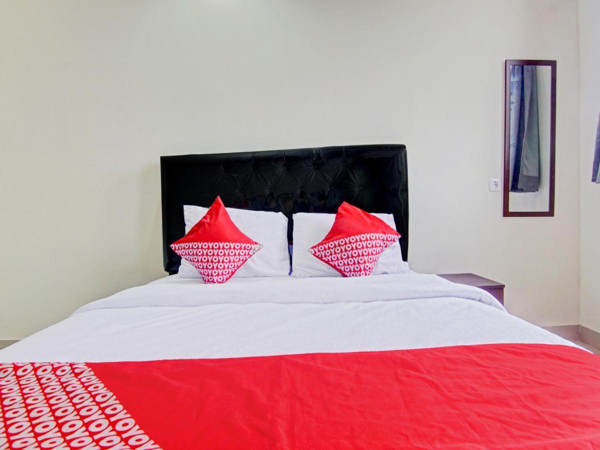 Oyo 90339 Evenciio Apartment Syariah Depok Exterior photo